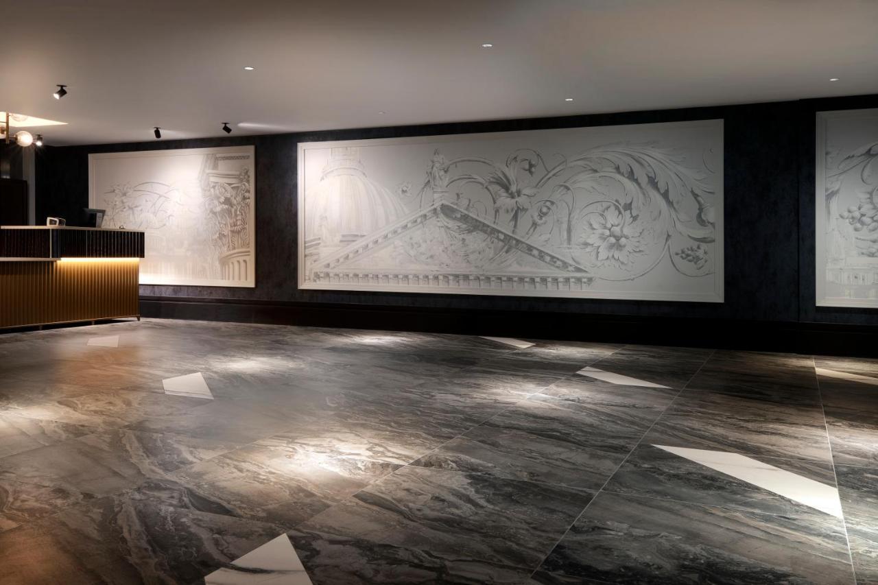 Hotel Leonardo Royal London St Paul’s Exterior foto Marble floor