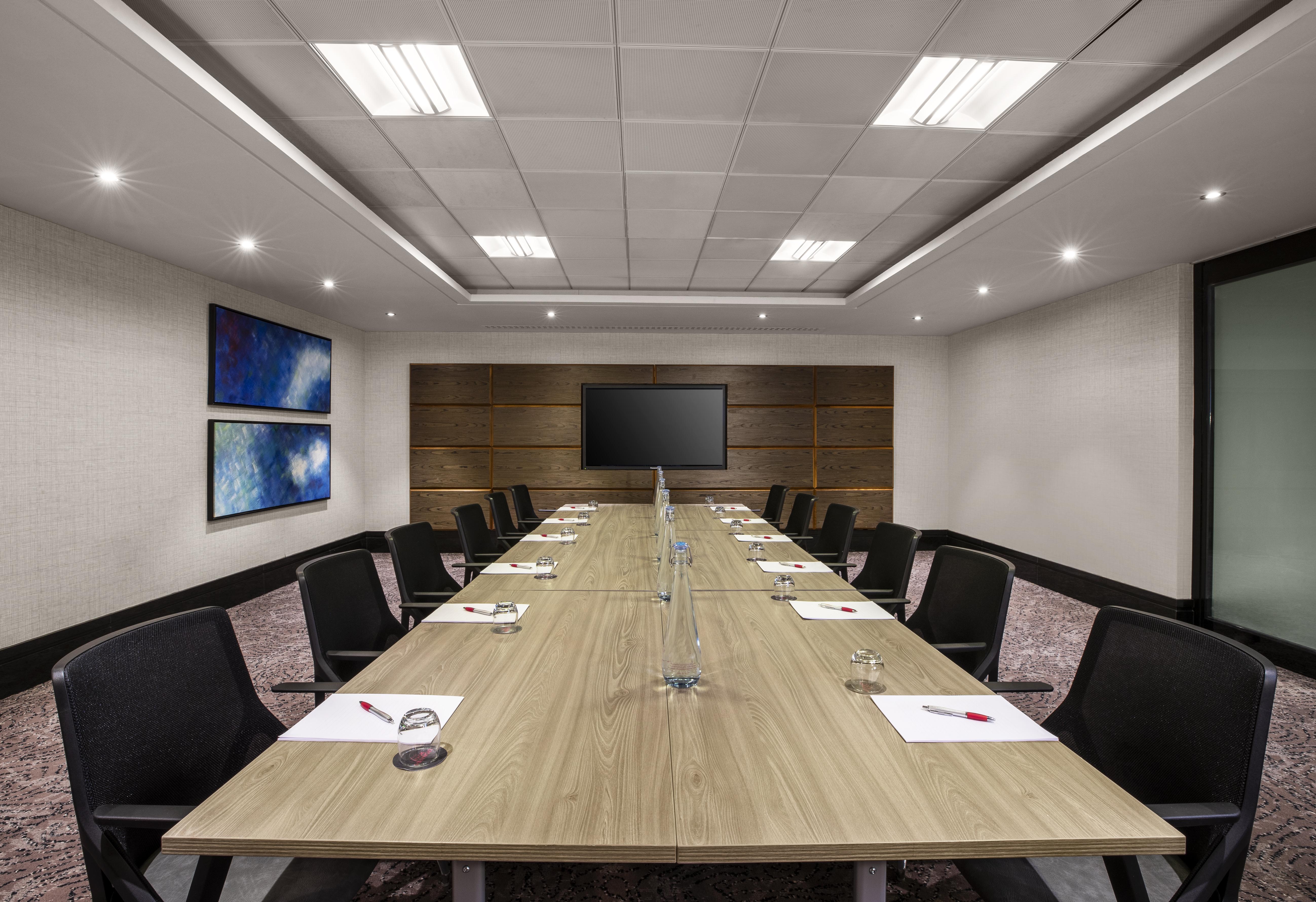 Hotel Leonardo Royal London St Paul’s Exterior foto Meeting room